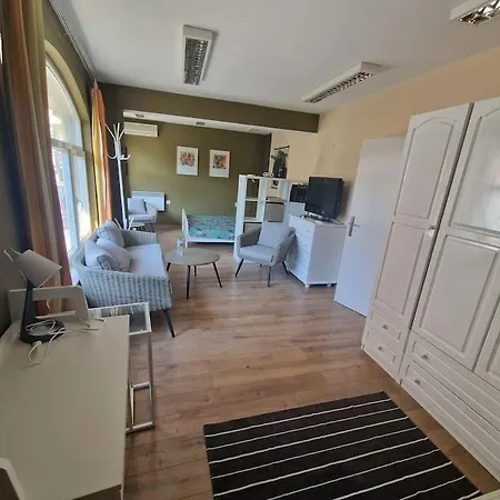 La Maison アパート